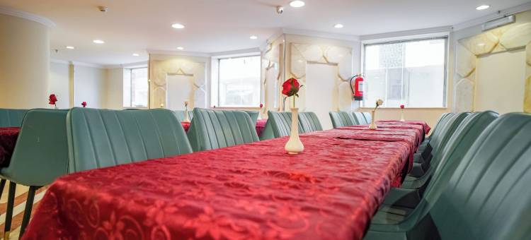 奥斯图拉特艾玛尔酒店(Osturat Emaar Hotel)图片