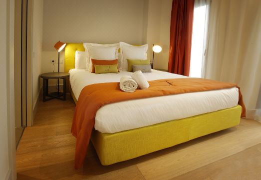 Cosmo Apartments Rambla CatalunyaHotel Overview