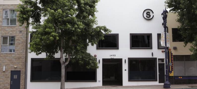 优雅仕客栈(Stay Classy)图片