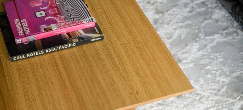 时尚2BD Bauhaus公寓带阳台(Stylish 2Bd Bauhaus Apt w Balcony)图片