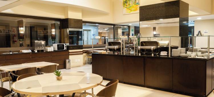 库里提巴大师酒店(Master Curitiba Hotel - 1,6 km do Estádio Couto Pereira - Show)图片