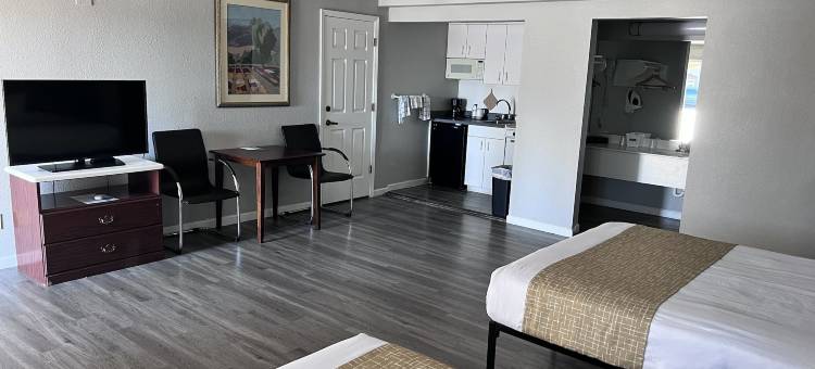 雷丁加利福尼亚州Travelodge by Wyndham(Travelodge by Wyndham Redding CA)图片