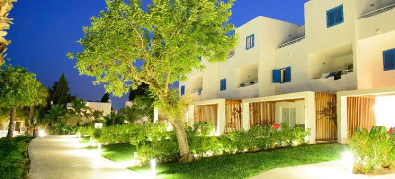 伊维萨岛卡拉莱亚度假酒店(Cala Llenya Resort Ibiza)图片