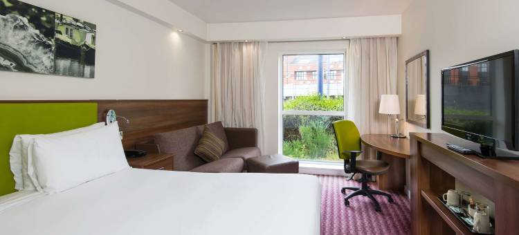 伯明翰珠宝季欢朋酒店(Hampton by Hilton Birmingham Jewellery Quarter)图片