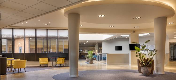 曼彻斯特机场希尔顿酒店(DoubleTree by Hilton Manchester Airport)图片