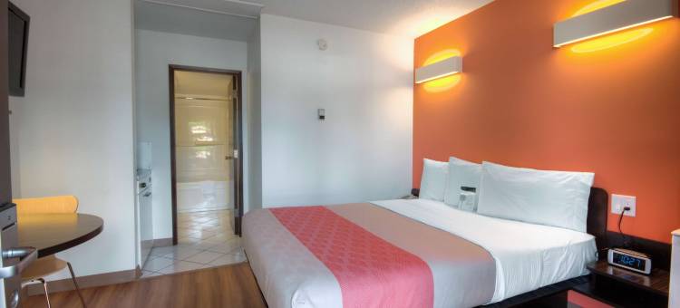 卑诗省纳尔逊堡 6 号汽车旅馆(Motel 6 Fort Nelson, BC)图片