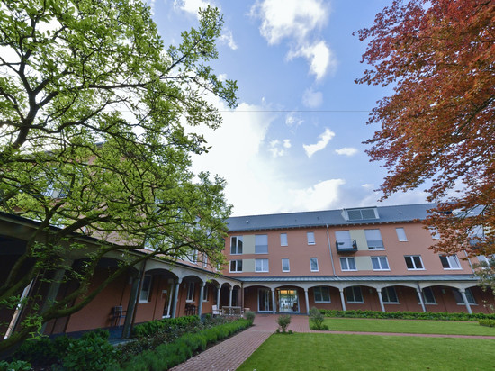 克劳斯特花园酒店