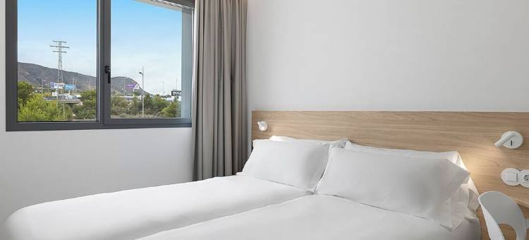 民宿酒店马德里卡拉班切尔(B&B HOTEL Madrid Carabanchel)图片