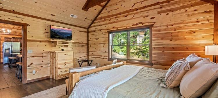 Sleeps ~22, Heated Indoor Pool, Hot Tub, Game Room, Outdoor Fireplace, Big Deck图片