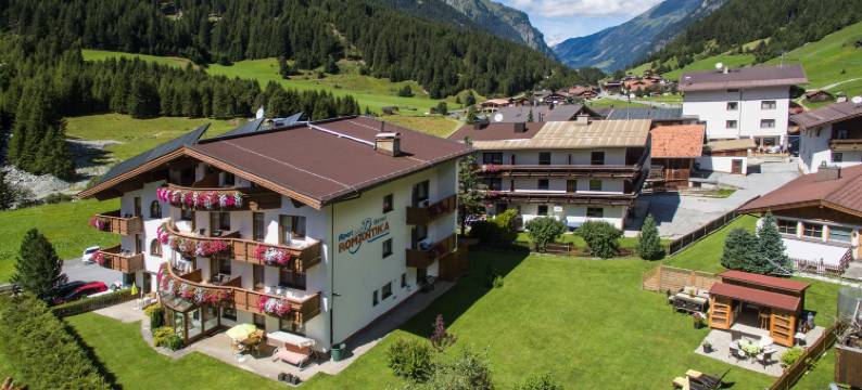 浪漫伽尼酒店(Hotel Garni Romantika)图片