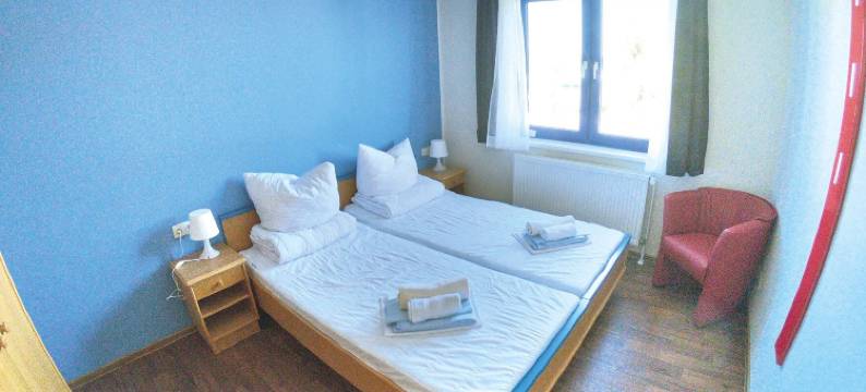 雷希林港经济型公寓由Kuhnle-Tours运营(Budget Apartments at Rechlin Harbor by Kuhnle - Tours)图片