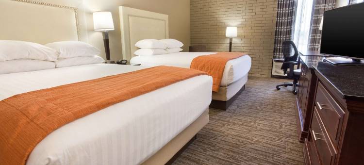 格林斯伯勒德鲁里套房酒店(Drury Inn & Suites Greensboro)图片