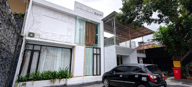 城市景观丹妮拉占碑酒店(Urbanview Daniela Jambi by RedDoorz)图片