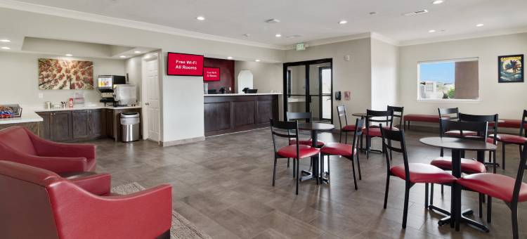 加尔维斯顿海滨红顶Plus酒店(Red Roof Plus+ Galveston - Beachfront)图片