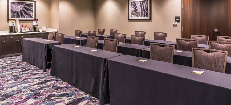 密歇根威克瑟姆/诺维/底特律欢朋酒店(Hampton Inn & Suites Detroit/Wixom)图片