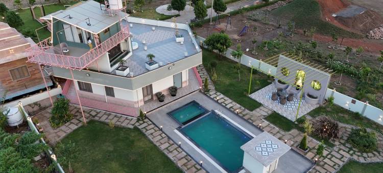 博帕尔Sanjeevani农场：豪华五卧室私人泳池别墅(Sanjeevani Farms Bhopal - A Luxury 5 Bedroom Private Pool Villa)图片