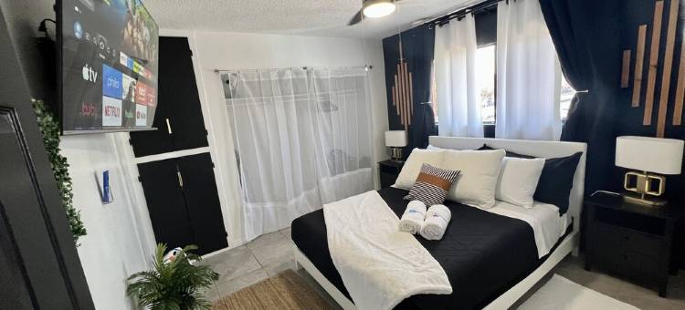 "ALEXA BOOK VACATION HOME"图片