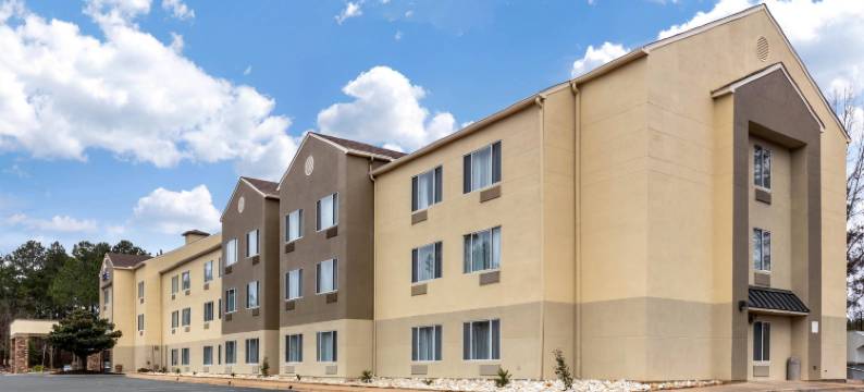 蒙哥马利东卡迈克尔路舒适套房酒店(Comfort Inn & Suites Montgomery East Carmichael Rd)图片