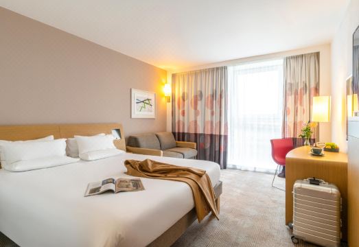 Novotel Edinburgh ParkHotel Overview