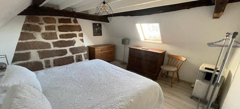 Cottage in Corrèze with Garden Views图片