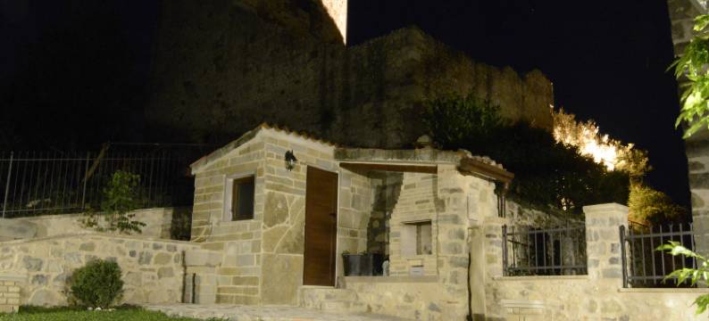 Apartment in Petrella Guidi with Garden Views图片