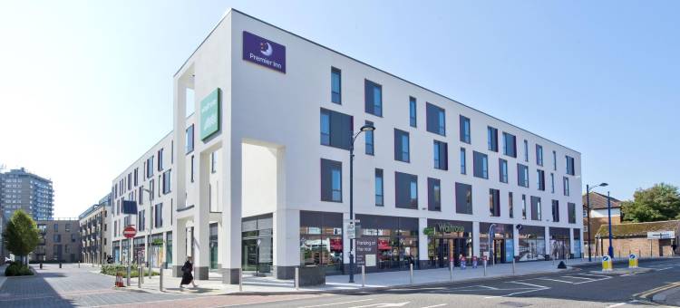 优品迎艾德斯通酒店(Premier Inn Addlestone hotel)图片