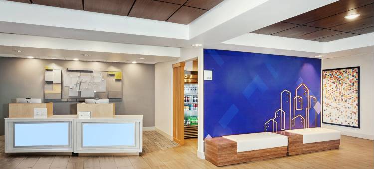 智选假日套房酒店香槟分校(I的区U)(Holiday Inn Express & Suites Urbana-Champaign (U of I Area))图片