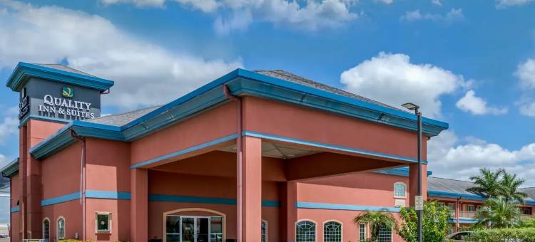 梅赛德斯/韦斯拉科奥特莱斯凯艺套房酒店(Quality Inn & Suites at the Outlets Mercedes-Weslaco)图片