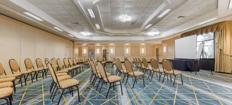 卢克斯酒店及会议中心 - 阿桑德连锁酒店(The Lux Hotel & Conference Center, Ascend Hotel Collection)图片