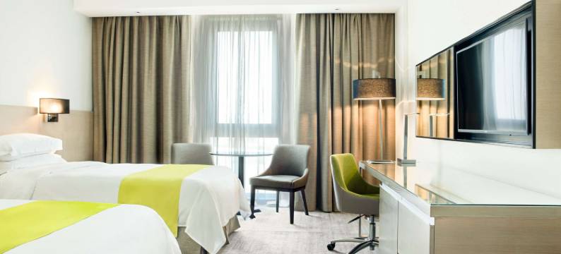 马斯喀特机场诺富特酒店(Novotel Muscat Airport)图片