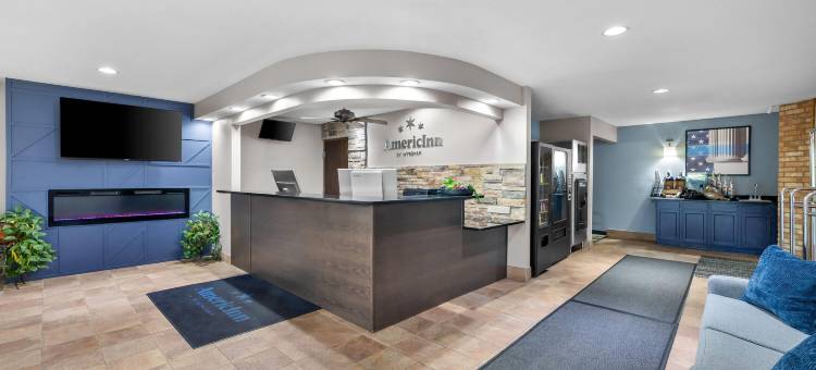 德拉菲尔德AmericInn酒店(AmericInn by Wyndham Delafield)图片