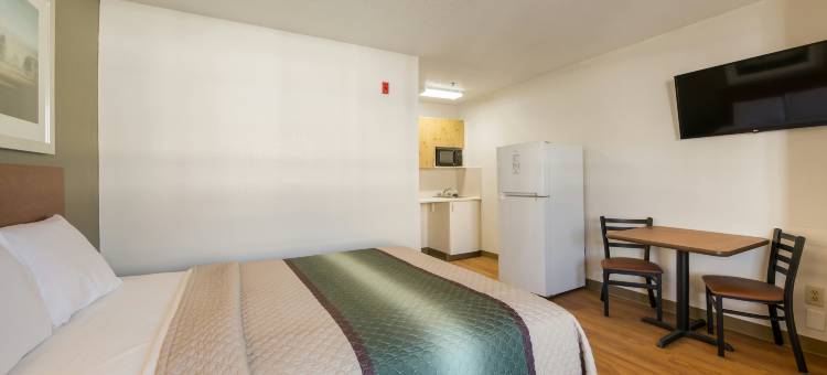 红屋顶 HomeTowne Studios 斯帕坦堡－阿什维尔公路店(HomeTowne Studios by Red Roof Spartanburg - Asheville Highway)图片