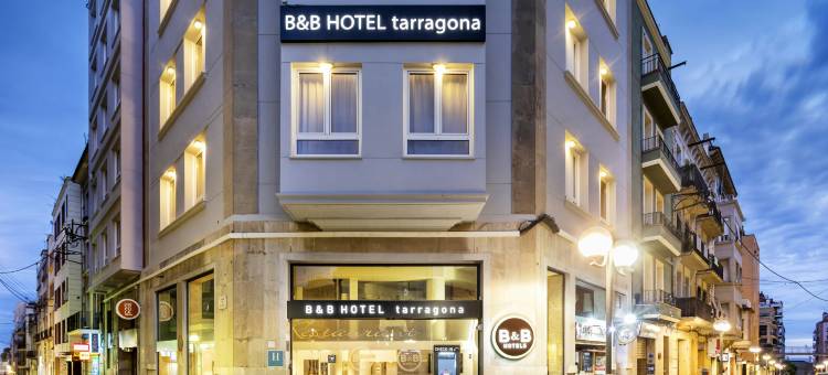 塔拉戈纳中心乌比斯住宿加早餐旅馆(B&B Hotel Tarragona Centro Urbis)图片