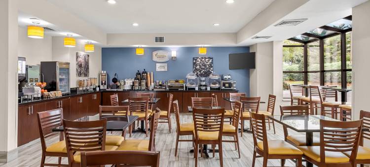 哈尼斯购物中心舒眠酒店(Sleep Inn Hanes Mall)图片
