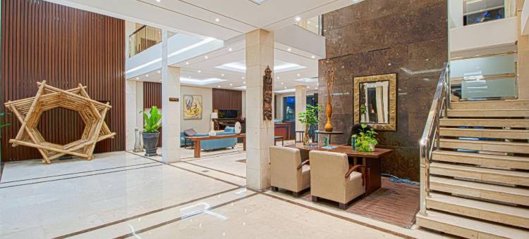 阿琼大酒店(Grand Arjuna Hotel)图片