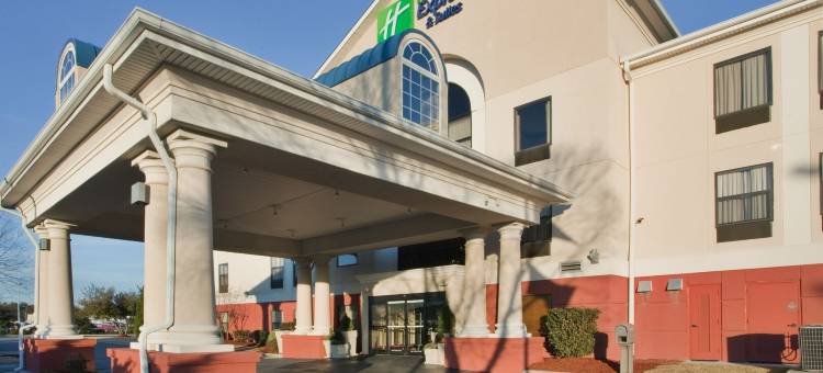 智选假日套房酒店劳林堡(Holiday Inn Express & Suites Laurinburg)图片