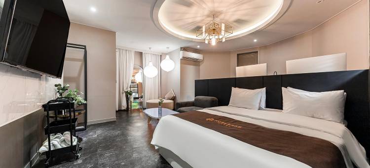 天安诺布莱斯酒店(Cheonan Noblesse Hotel)图片