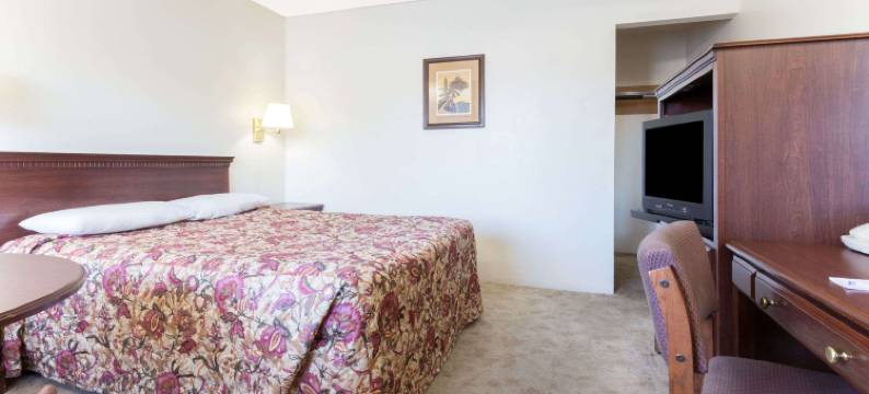 贝克城骑士酒店(Knights Inn Baker City)图片