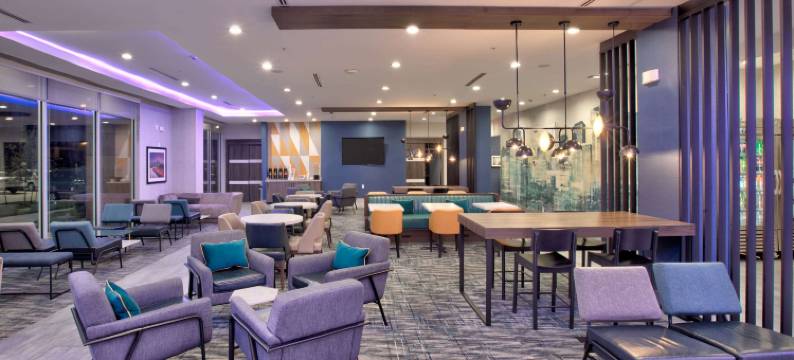 達拉斯费尔帕克温德姆拉昆塔套房酒店(La Quinta Inn & Suites by Wyndham Dallas/Fairpark)图片