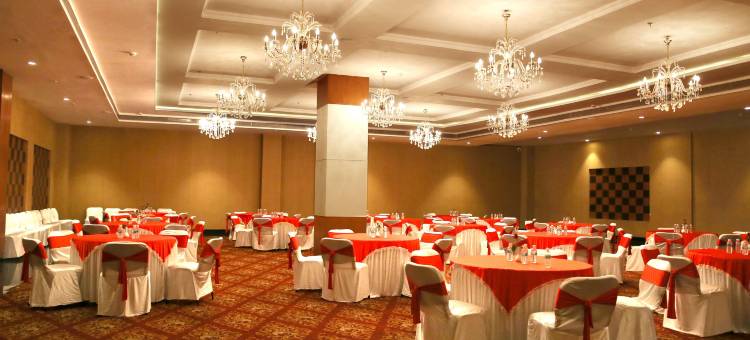 贾姆谢德布尔温德姆华美达酒店(Ramada by Wyndham Jamshedpur)图片