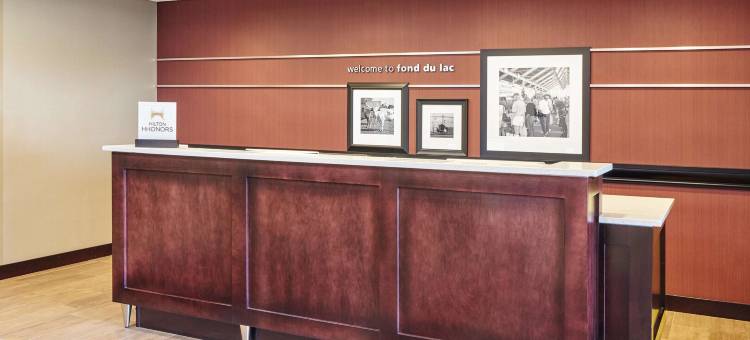希尔顿欢朋套房酒店-丰迪拉克(Hampton Inn Fond du Lac, WI)图片