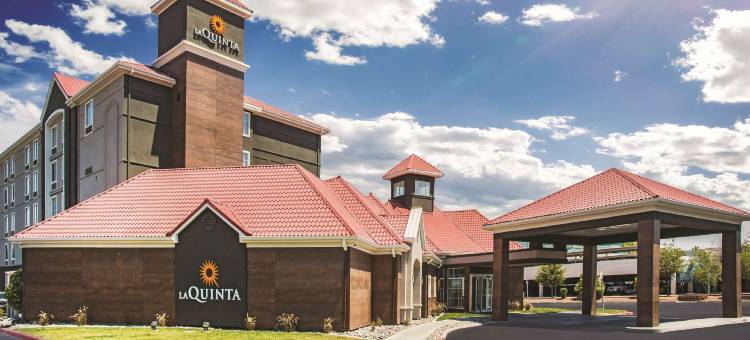 拉斯维加斯萨默林科技拉昆塔温德姆套房酒店(La Quinta Inn & Suites by Wyndham Las Vegas Summerlin Tech)图片