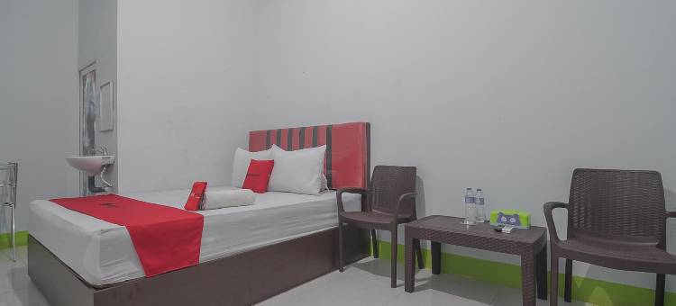 红门子 近 Harapan Bersama 医院(RedDoorz Near RS Harapan Bersama)图片