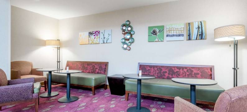 希尔顿欢朋酒店-弗罗斯特堡(Hampton Inn Frostburg)图片