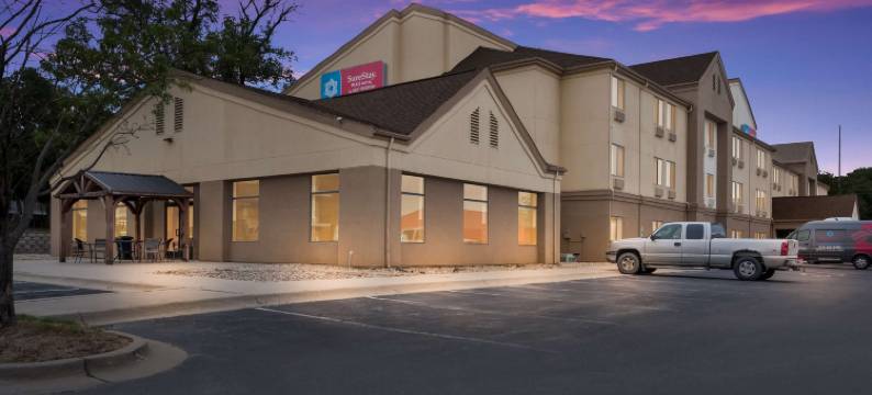 SureStay Plus Hotel by Best Western Coralville Iowa City图片
