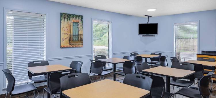 彭萨科拉西温德姆戴斯酒店(Days Inn by Wyndham Pensacola I-10)图片