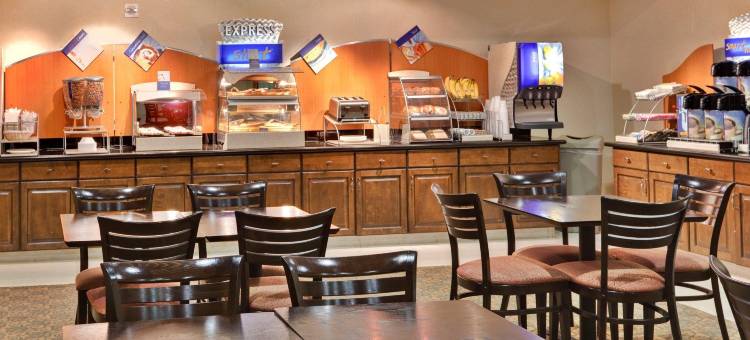 智选假日套房酒店博蒙特 - 橡树谷(Holiday Inn Express & Suites Beaumont - Oak Valley)图片