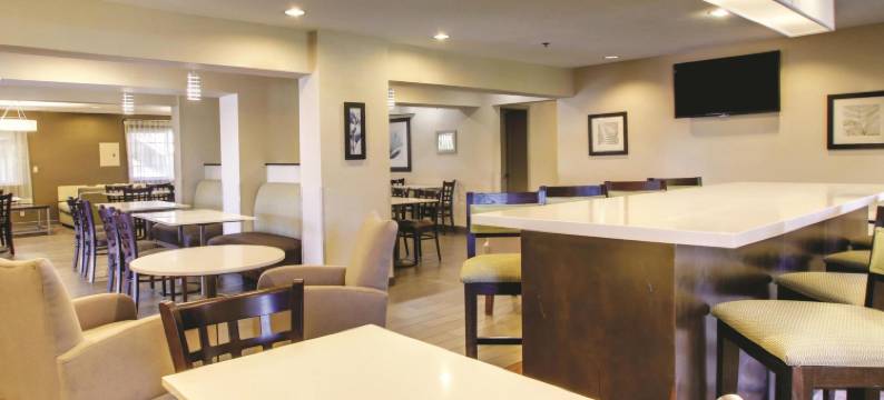 卡尔斯巴德乐高乐园拉昆塔温德姆套房酒店(La Quinta Inn & Suites by Wyndham Carlsbad - Legoland Area)图片