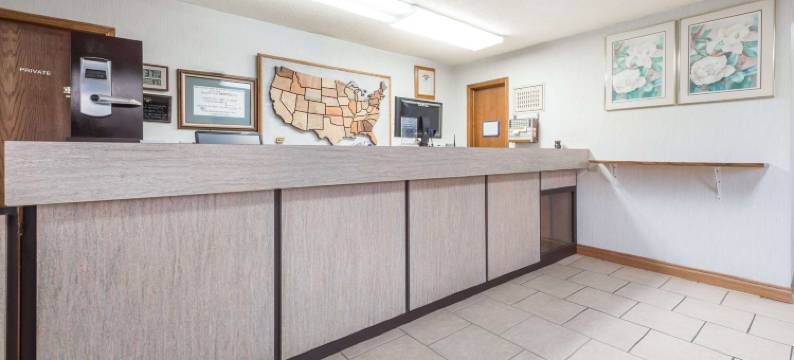 沙尼特骑士酒店(Americas Best Value Inn Chanute)图片