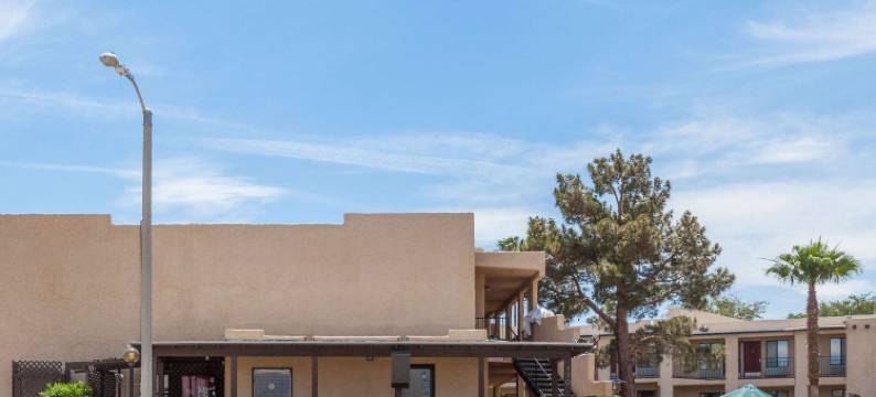 巴斯托温德姆速8酒店(Super 8 by Wyndham Barstow)图片